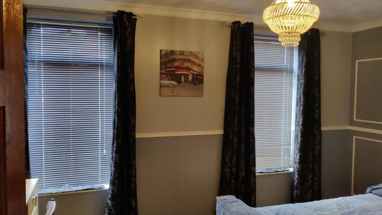 Brads Place -Ballymena Central-New Managent-Fidelity Llc Newly Renovated Welcome Rum bild